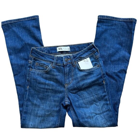 ZARA The Low Rise Cropped In Indigo Slim Fit Flared  Leg Low Waist Size USA 10. - Picture 7 of 10